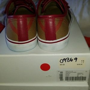Burberry  sneaker